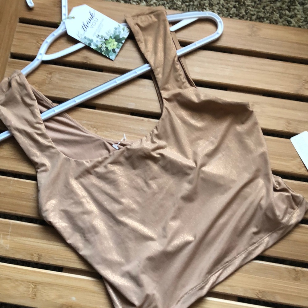 Aerie SMOOTHEZ Shimmer Crop top NUDE